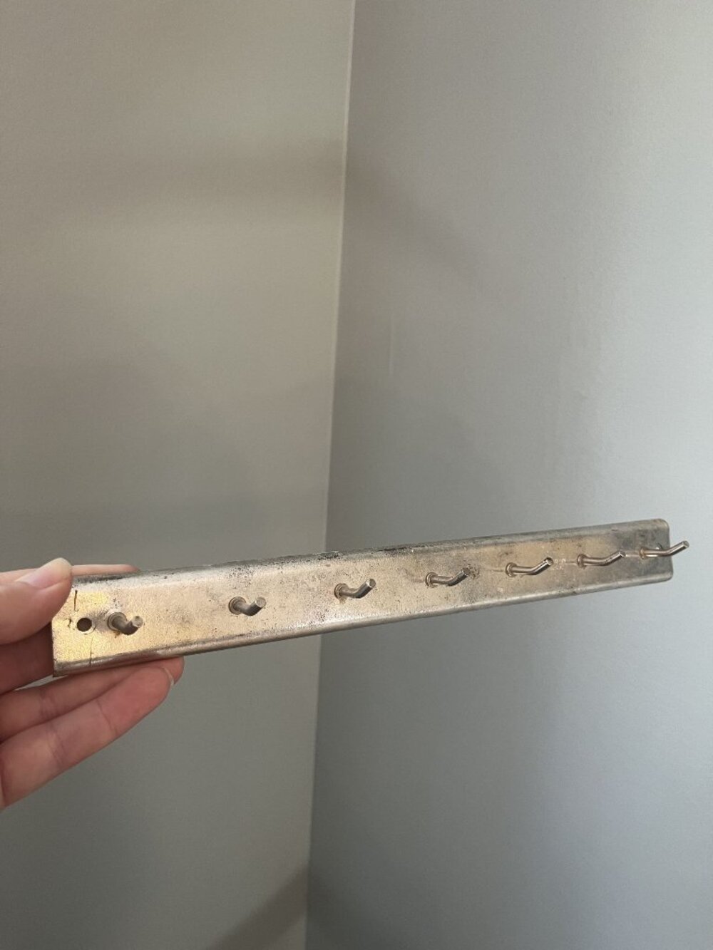 Vintage Metal Wall-Mounted Utensil Hook Rack With 7 Hooks 12 Inches Made In USA